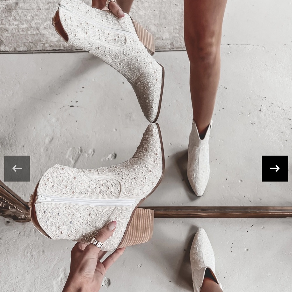 Betsey Johnson “She Said Yes” ivory beaded pearl boots, size 8.5